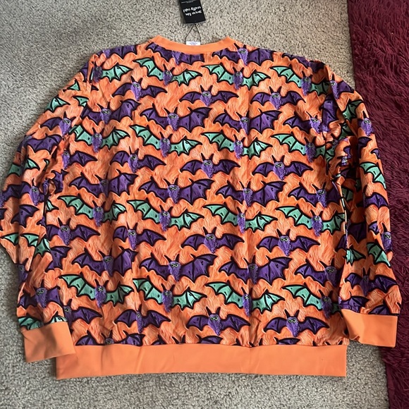 Halloween bat sweater - Picture 4 of 4